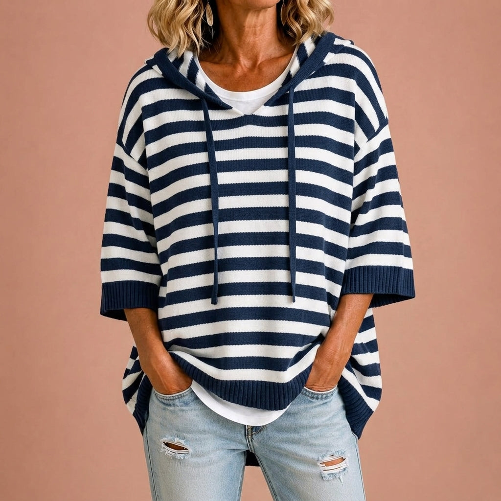 Loredana™ | Poncho de Malha às Riscas com Capuz