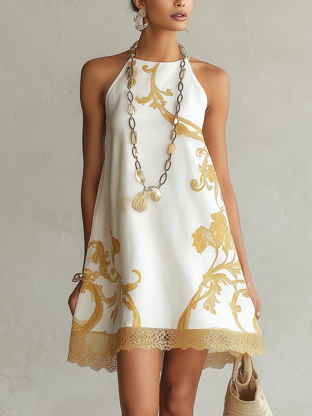 Héloïse™ | Vestido Mini em Renda Branca com Padrões Dourados