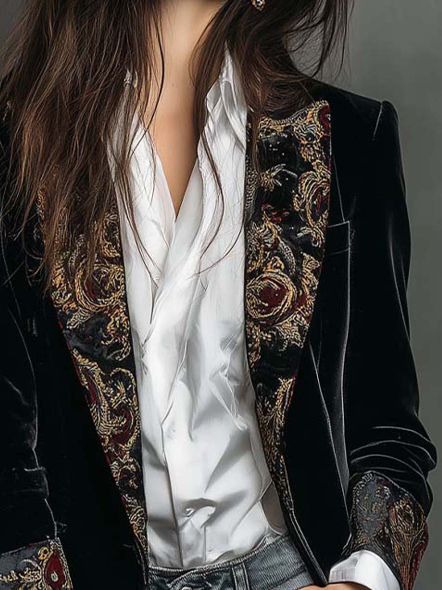 Théodora™ | Blazer preto para mulher de corte justo com lapelas e estampado barroco