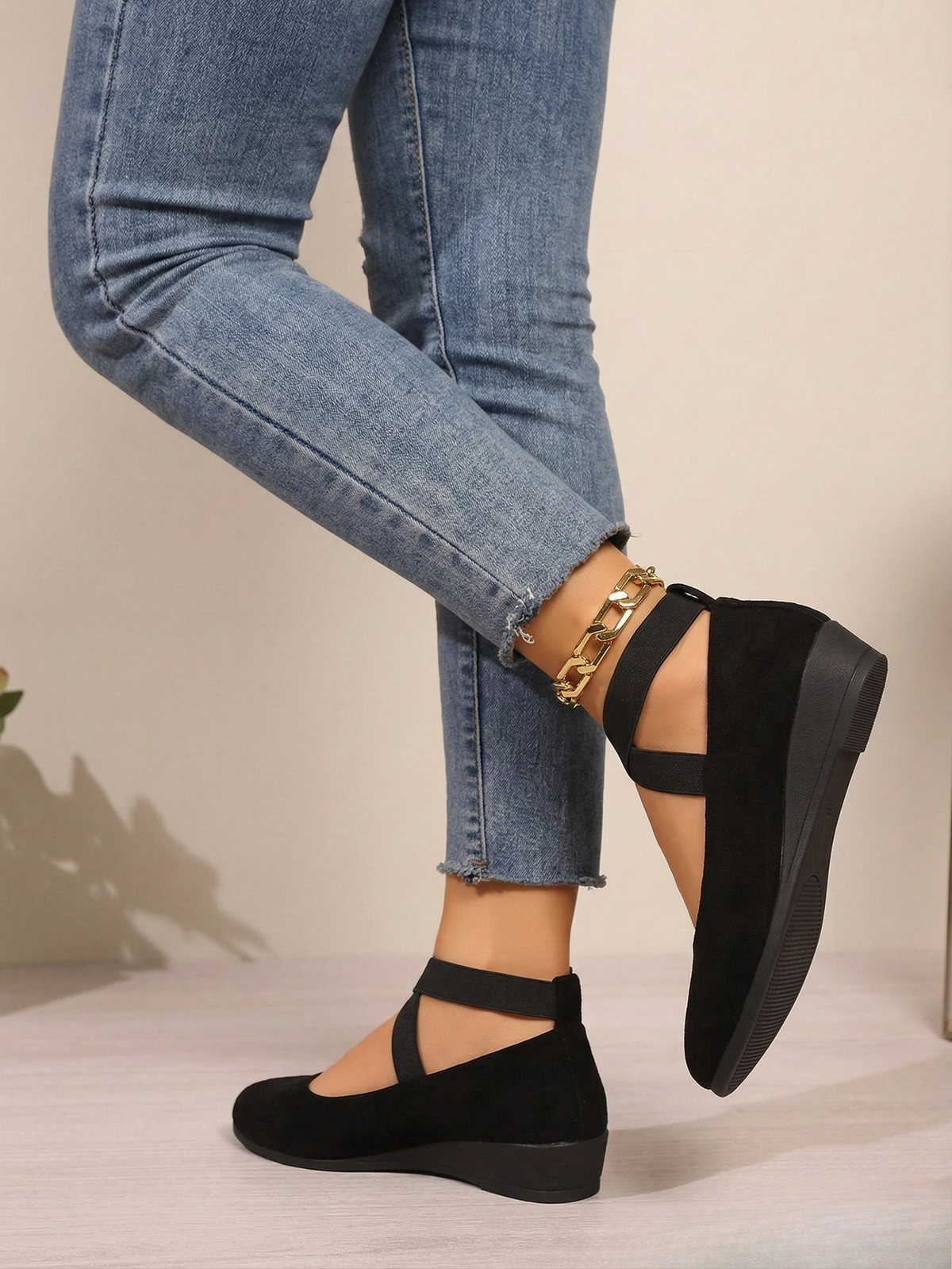 Madeleine™ | Sapatos de Cunha Fechados e Confortáveis