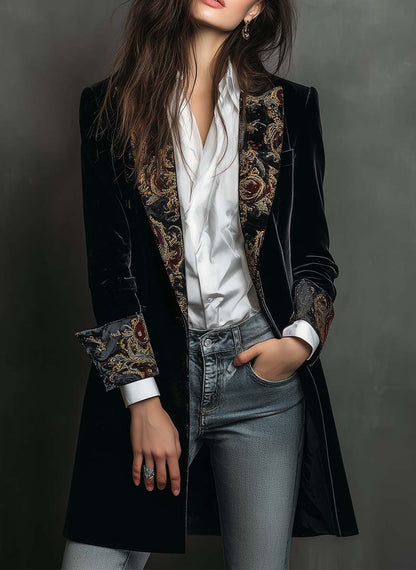 Théodora™ | Blazer preto para mulher de corte justo com lapelas e estampado barroco