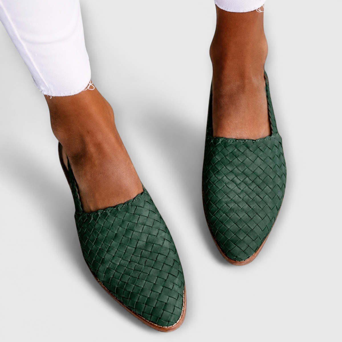 Simone™ | Mocassins Entrançados com Tira Atrás
