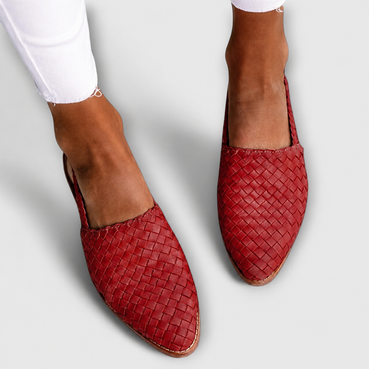 Simone™ | Mocassins Entrançados com Tira Atrás