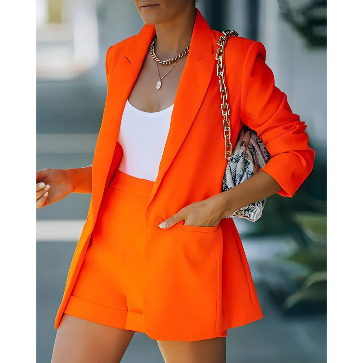 Kalyne™ | Blazer estruturado para mulher | Moderno