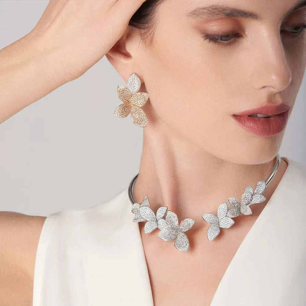 Capucine™ | Colar Elegante Flor em Cristal