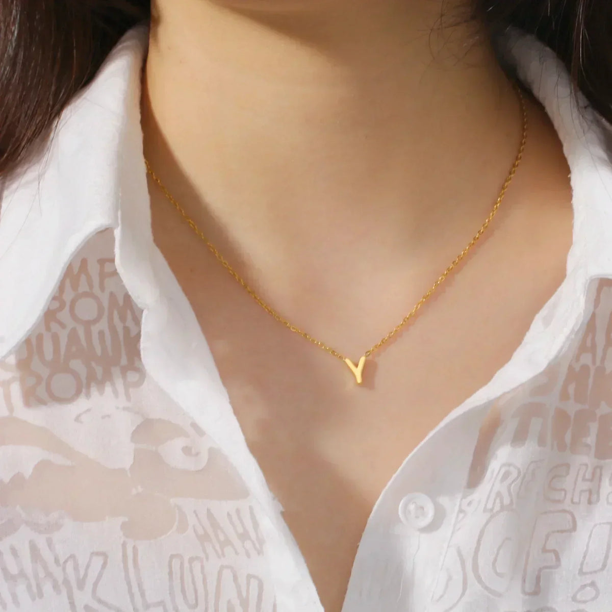 Sandrine™ | Colar com Pendente Alfabeto Brilhante