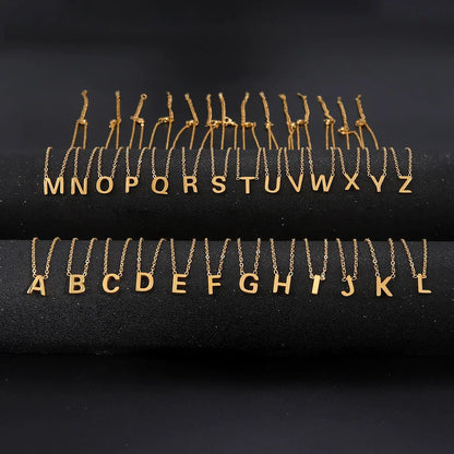 Sandrine™ | Colar com Pendente Alfabeto Brilhante