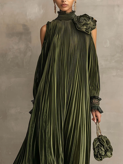 Rosa™ | Vestido Comprido Plissado com Flor no Ombro