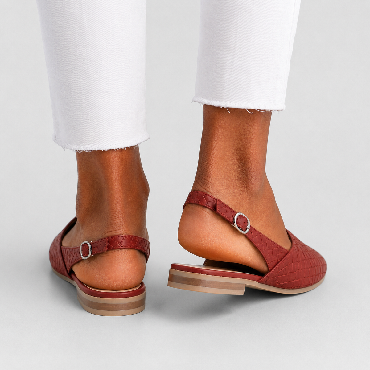 Simone™ | Mocassins Entrançados com Tira Atrás