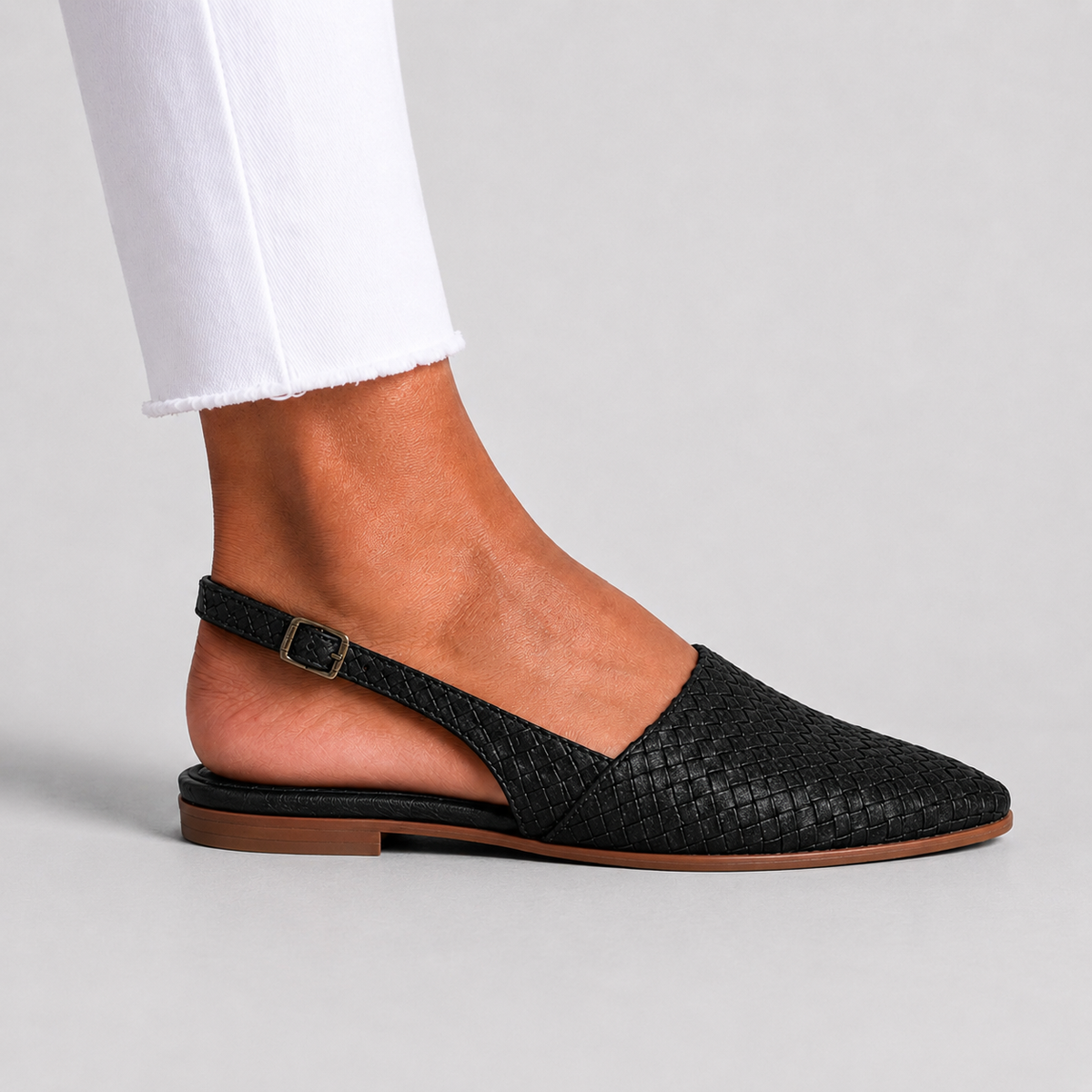 Simone™ | Mocassins Entrançados com Tira Atrás
