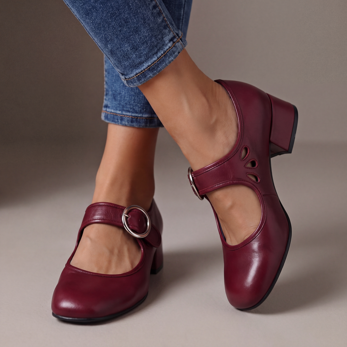 Giuseppina™ | Sapatos com Correia e Salto Largo