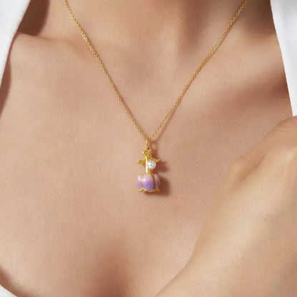Brigitte™ | Colar Aurora Charm – A Flor do Amor